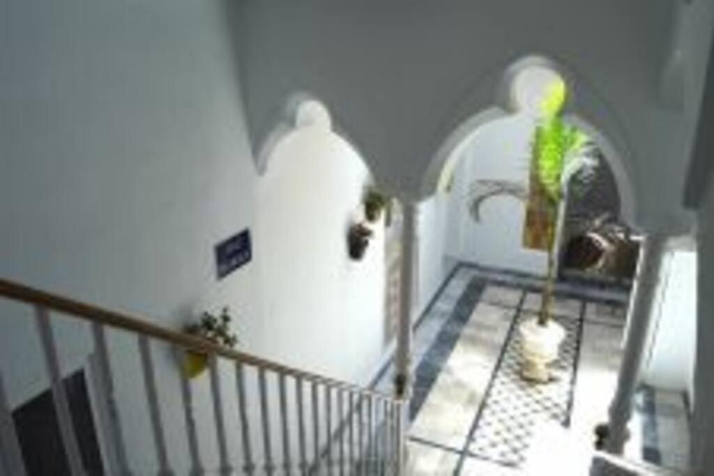Apartamento Veedor 19 Dias Y Muchas Noches Cádiz Exteriör bild
