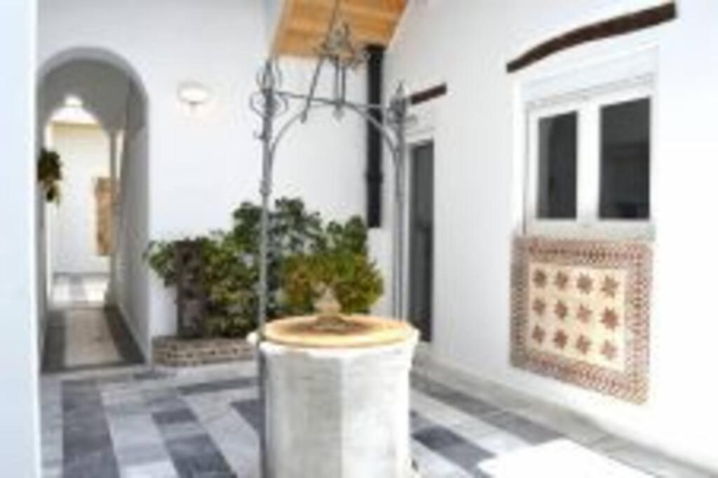 Apartamento Veedor 19 Dias Y Muchas Noches Cádiz Exteriör bild
