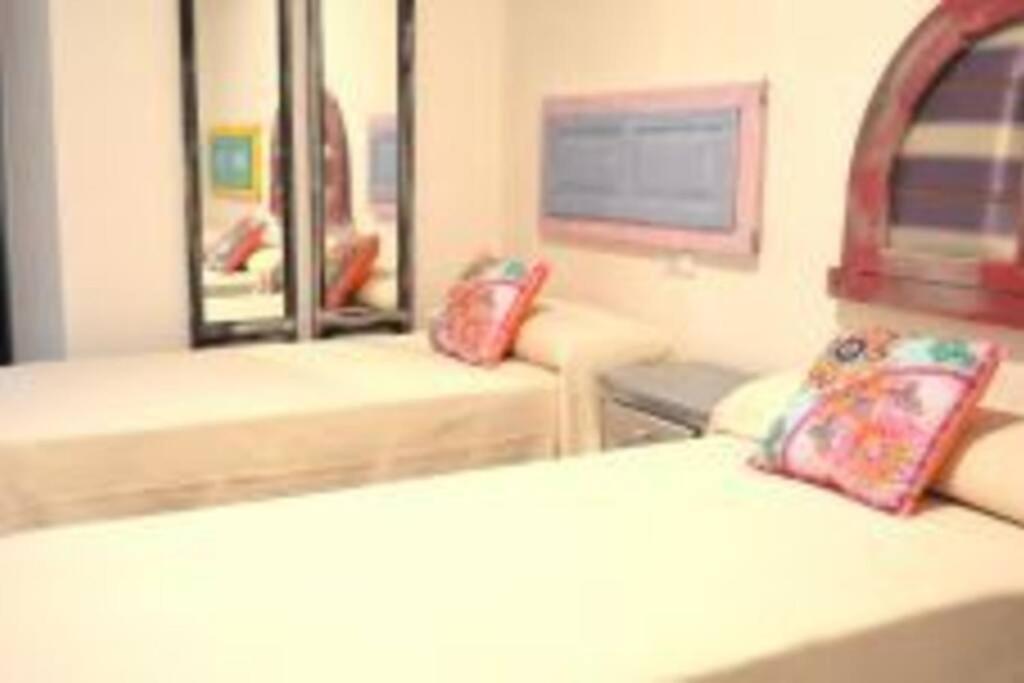Apartamento Veedor 19 Dias Y Muchas Noches Cádiz Exteriör bild